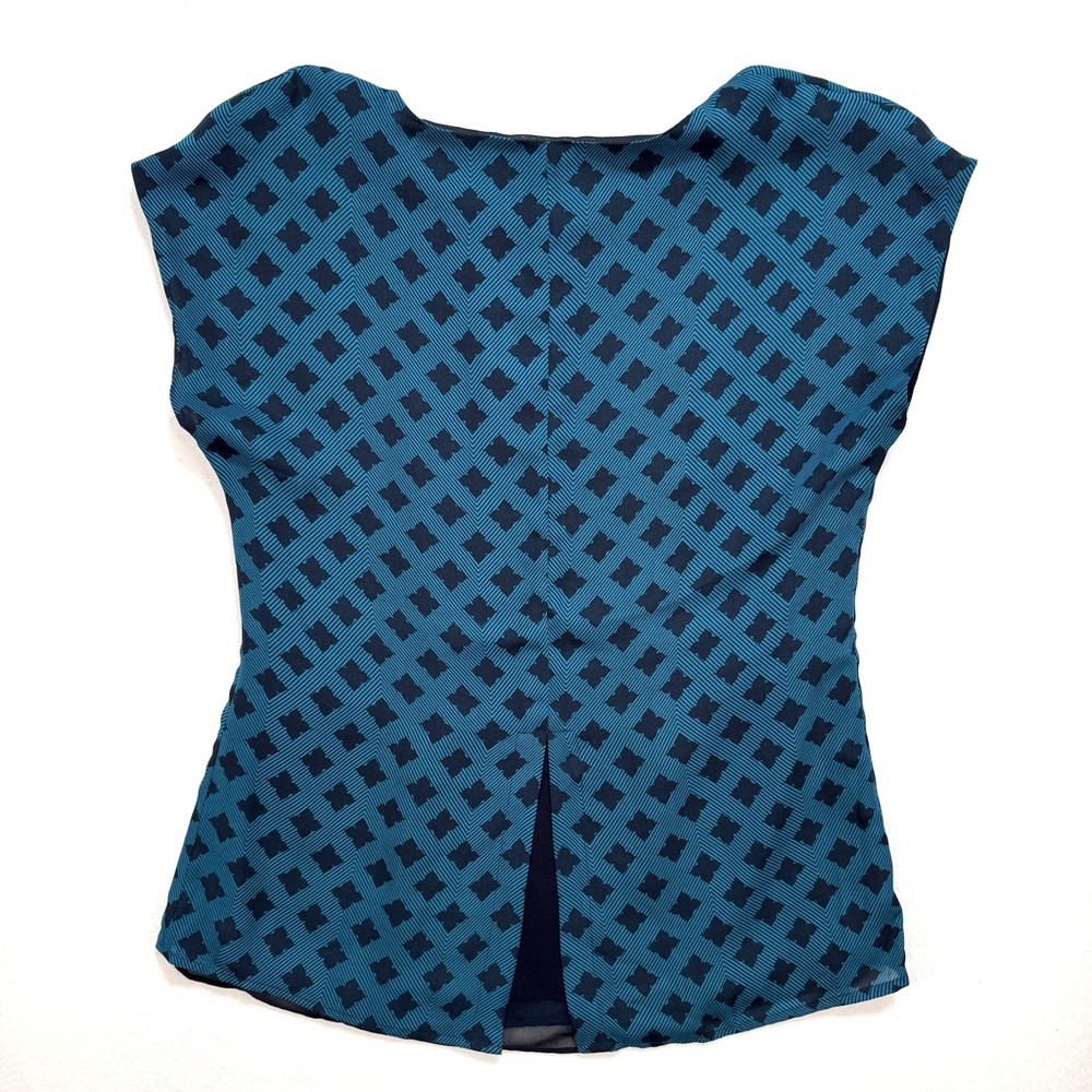 Cabi Womens Foulard Blouse Lined Peplum Tank Top Size XS Extra Small Split Shirt - Picture 3 of 6